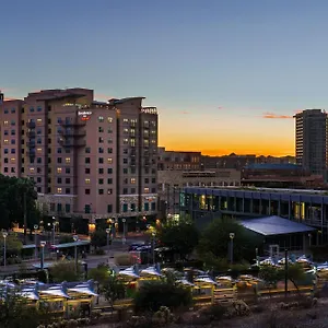 Hotel By Marriott Downtown/university ***