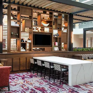Hotel Embassy By Hilton ****