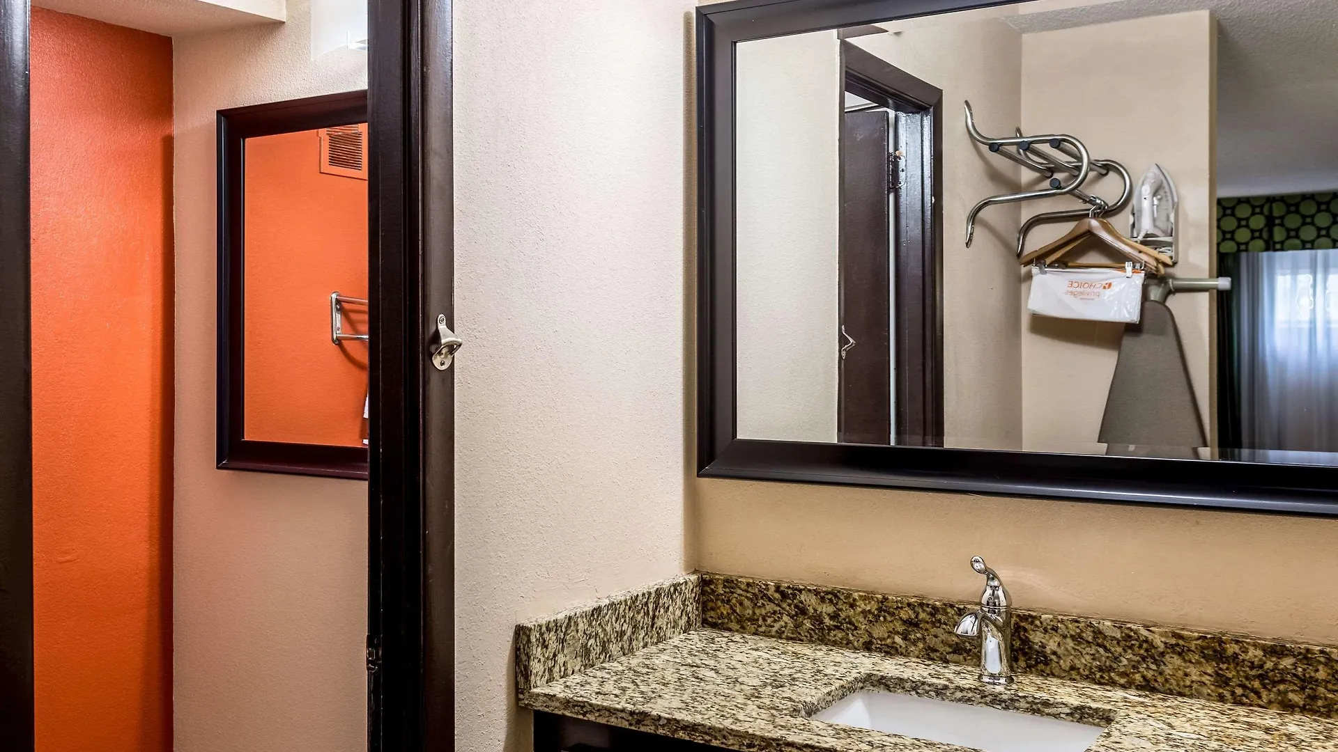 ** Hotel Comfort Inn & Suites Nashville Downtown - Stadium United States